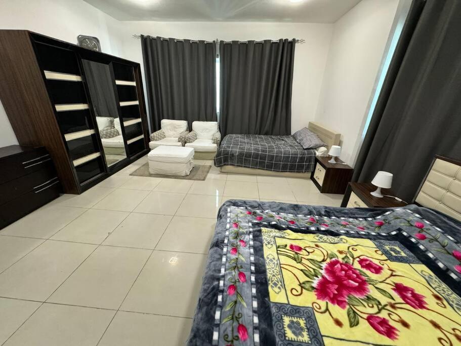 2 Bedroom With 4 King Size Beds دبي المظهر الخارجي الصورة